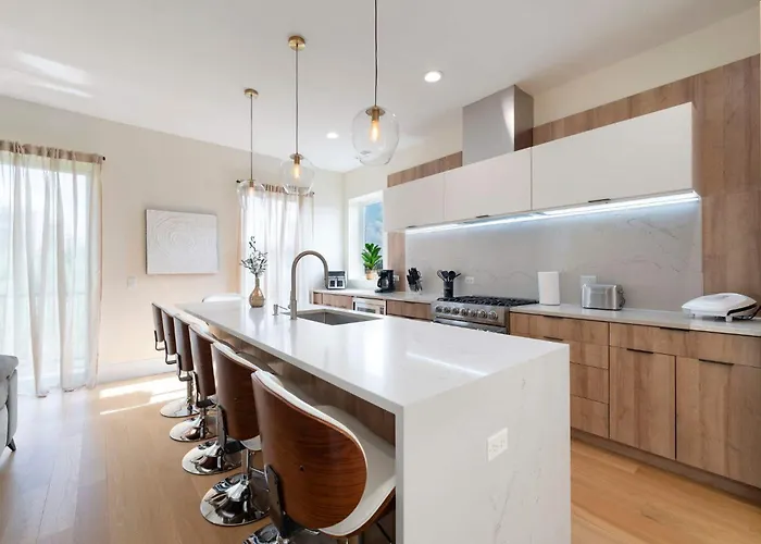 Apartment New 3bed 2bath With Parking By United Center *